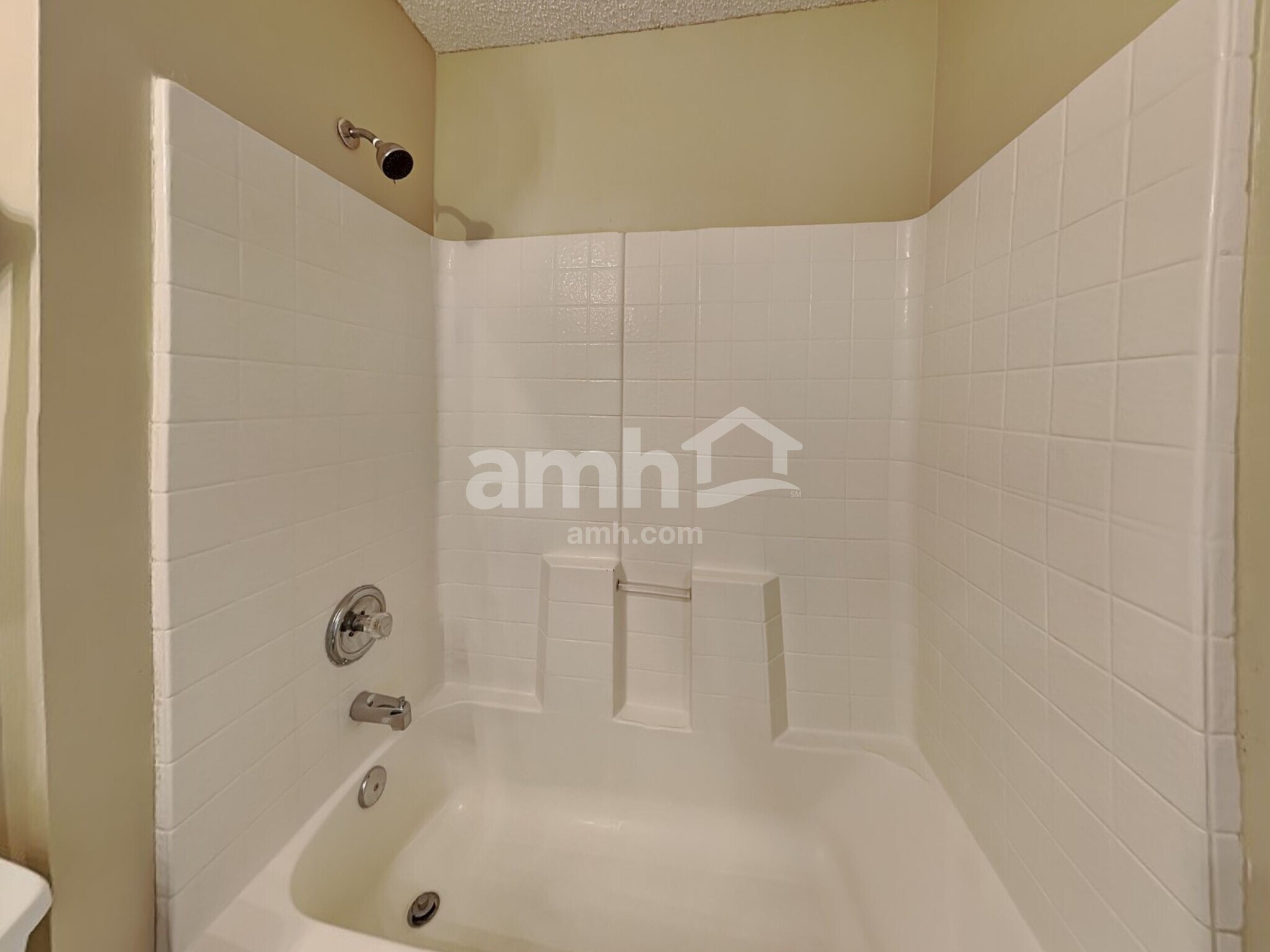 Building Photo - 509 Chancellor Dr W