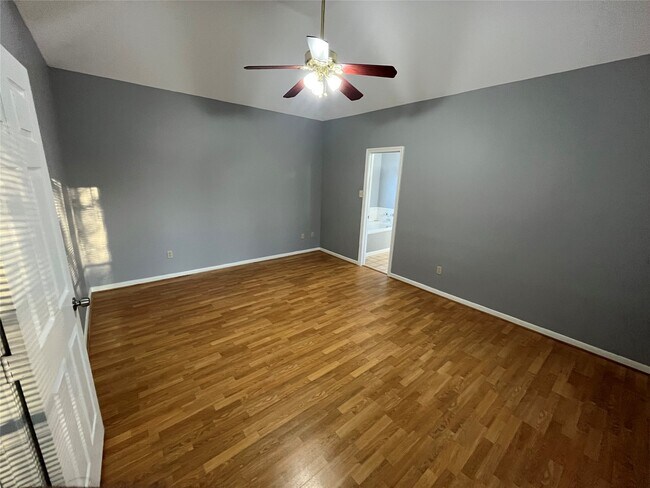 Building Photo - 16027 Silver Valley Dr