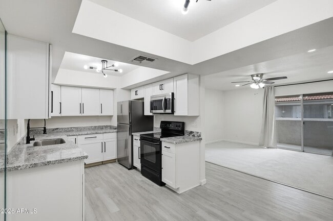 Building Photo - 4444 E Paradise Village Pkwy N