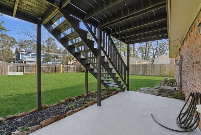 Building Photo - 3211 Park Garden Dr
