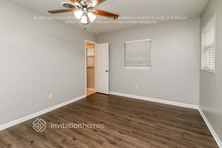 Building Photo - 3362 Bougainvillea Dr