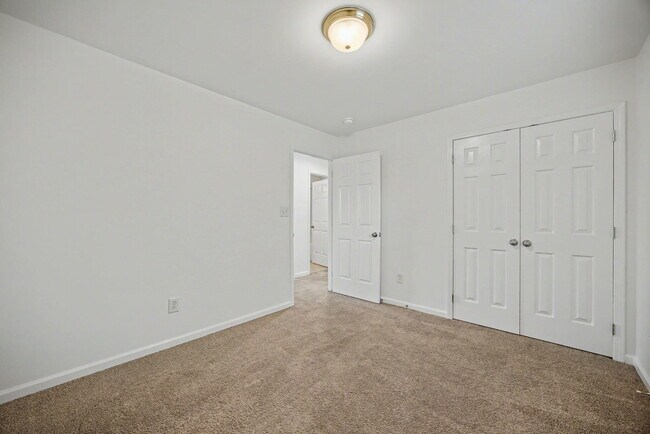 Building Photo - 2540 Sun Seeker Ct