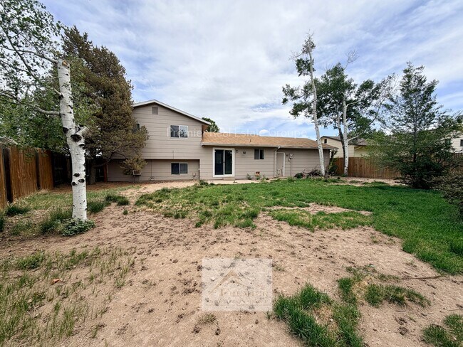 Building Photo - 6156 Del Paz Dr
