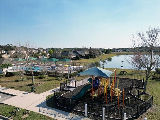 Building Photo - 10216 Oak Crest Rd