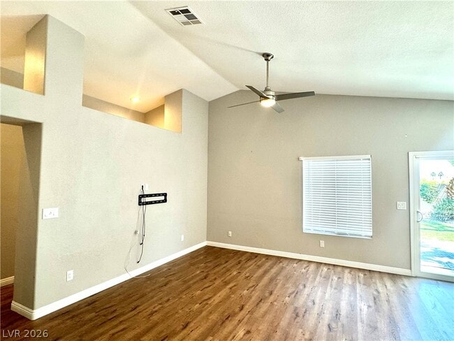 Building Photo - 10224 Desert Wind Dr