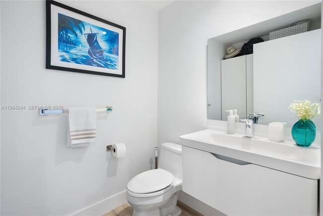 Building Photo - 901 Brickell Key Blvd