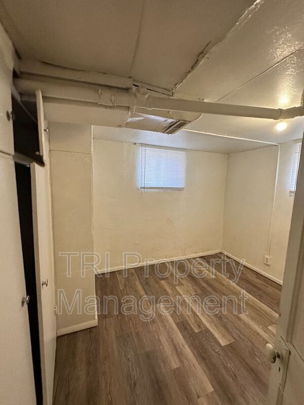 Building Photo - 1825 12th Ave