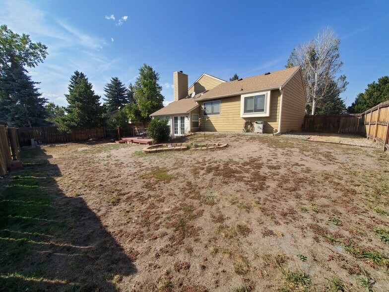 Building Photo - 8385 Freemantle Dr