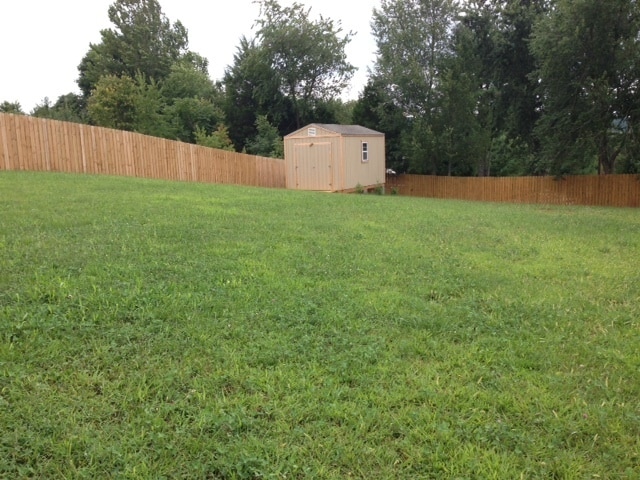 Building Photo - Nice, large home now for lease