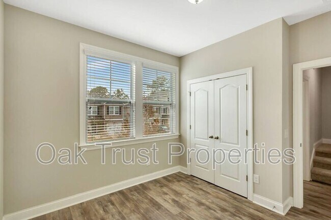 Building Photo - 4120 Rigsby Ln