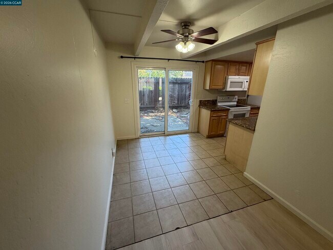Building Photo - 7032 Fair Oaks Blvd
