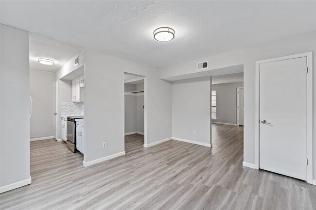 Building Photo - 4154 Belle Park Dr