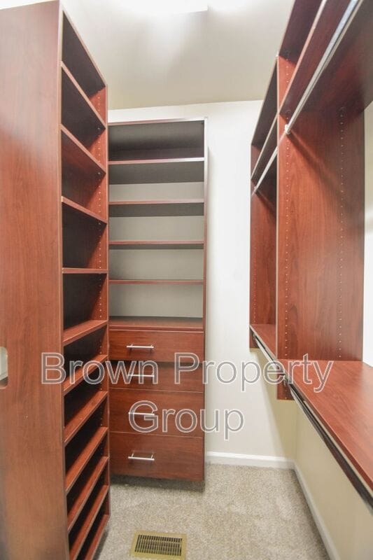 Building Photo - 3270 Argyll Dr