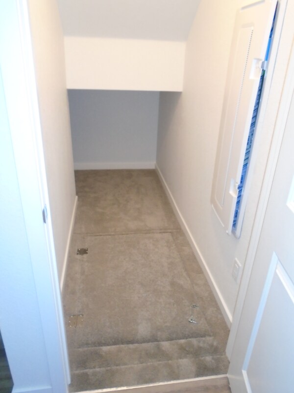 Building Photo - 5395 Euclid Dr