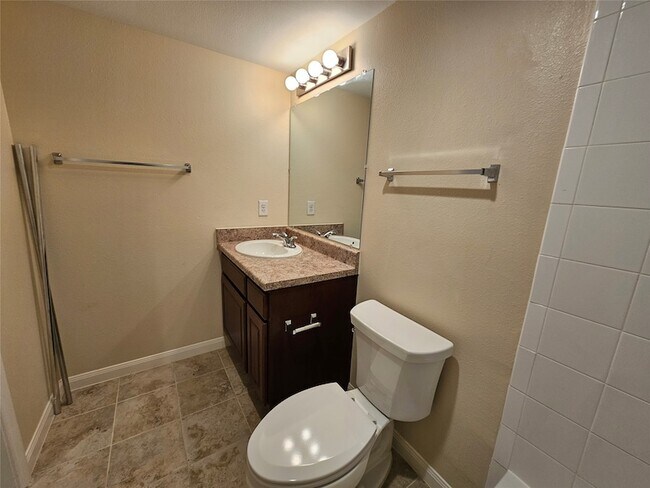 Building Photo - 8415 Hearth Dr