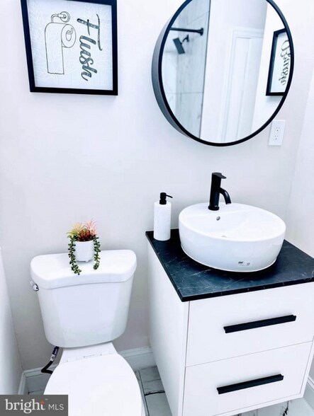 Building Photo - 1663 Winford Rd