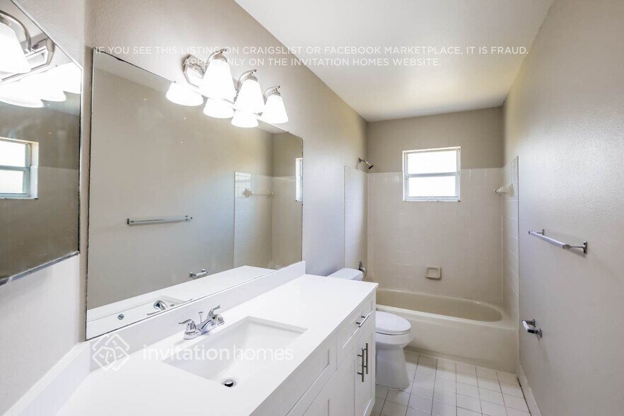 Building Photo - 17312 SW 149th Ct