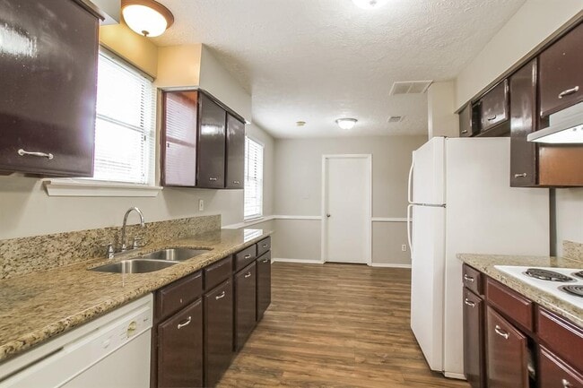 Building Photo - 503 Brandywyne Dr