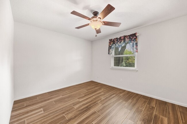 Building Photo - 16209 Congo Ln