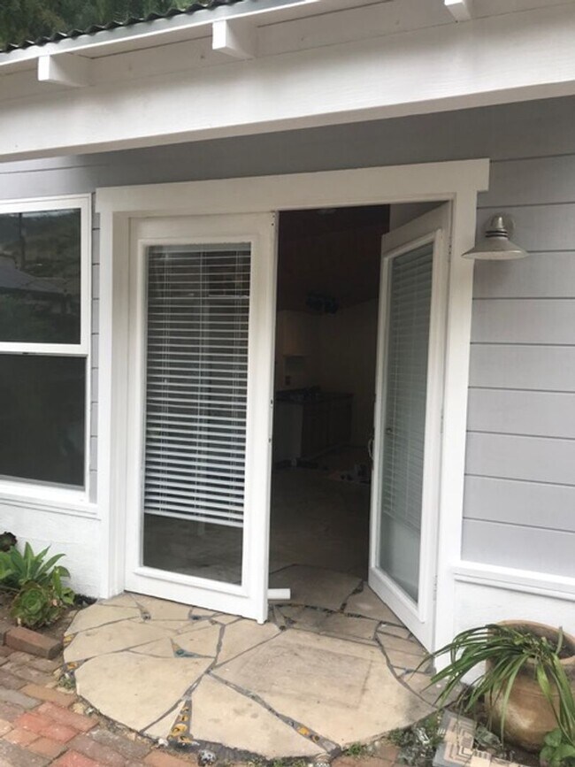 Building Photo - 21080 Laguna Canyon Rd