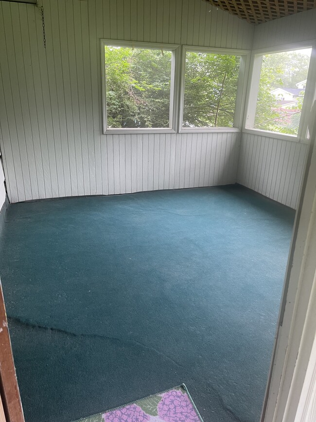 Building Photo - 6 Juniper Ln