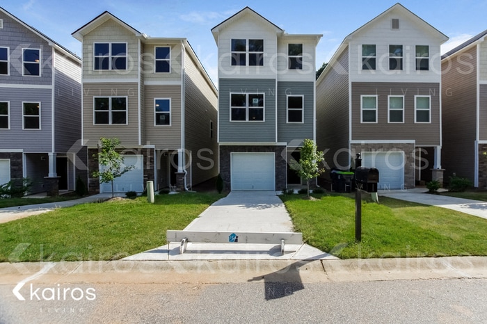 Primary Photo - 114 Tybo Dr