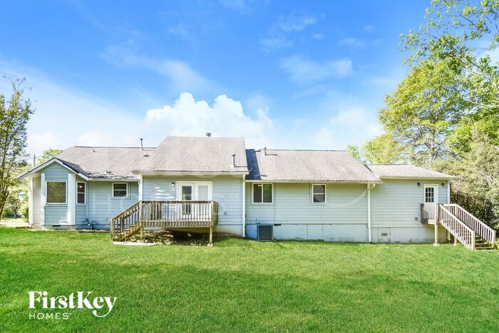 Building Photo - 4800 Victoria Ln