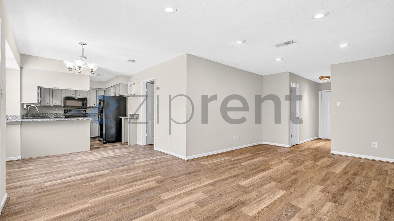 Building Photo - Unit
