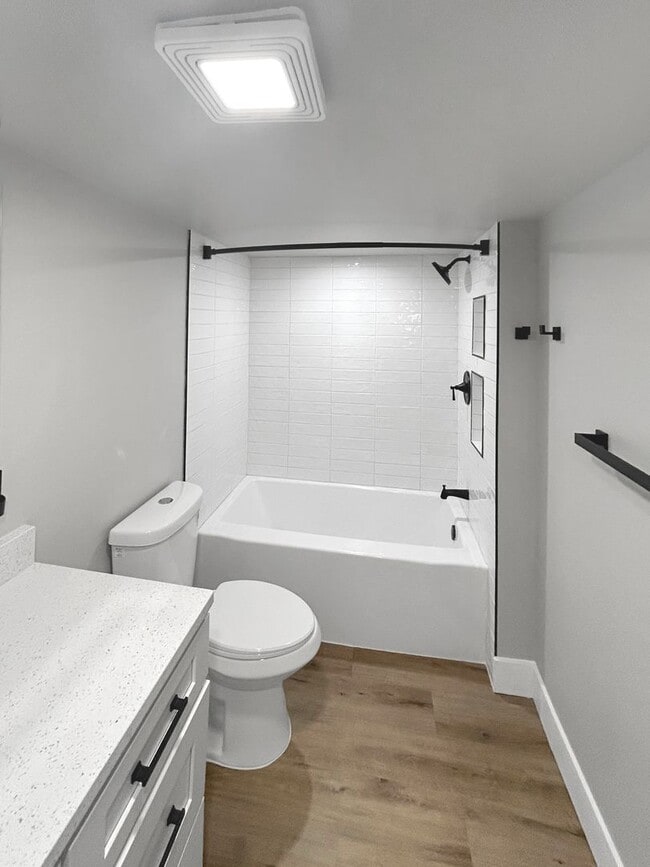 Building Photo - Welcome to this newly remodeled gem located in the heart of Collier, PA.