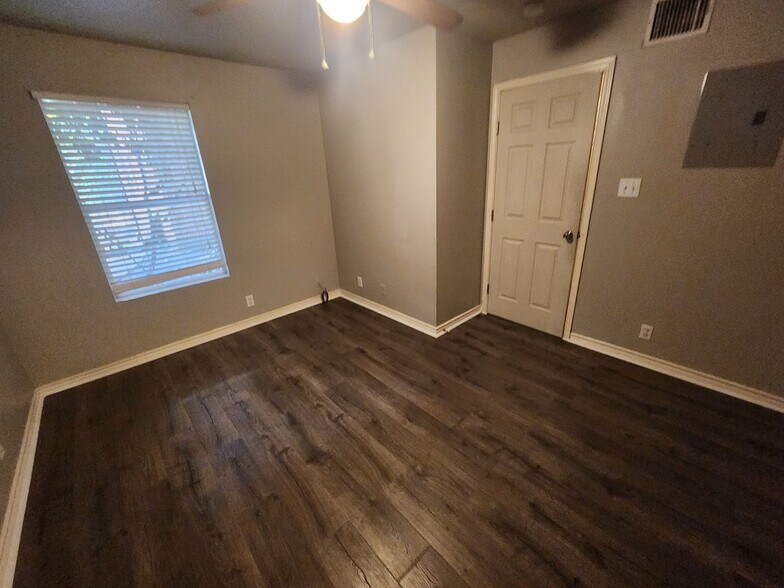 Building Photo - 2714 Whitis Ave