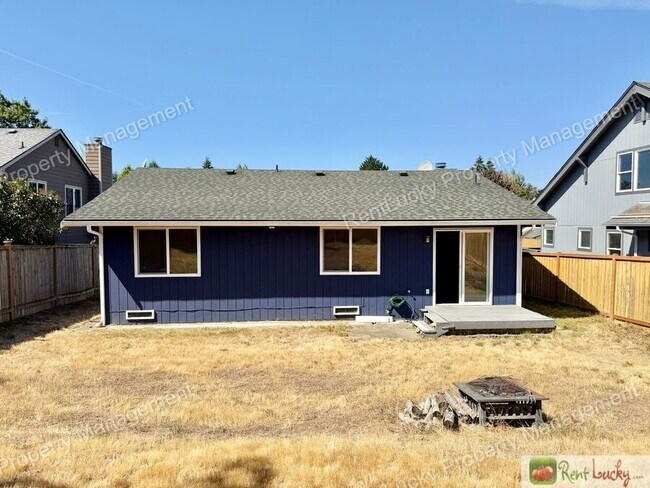 Building Photo - 2939 59th Ave NE