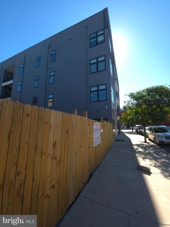 Building Photo - 3925 Haverford Ave