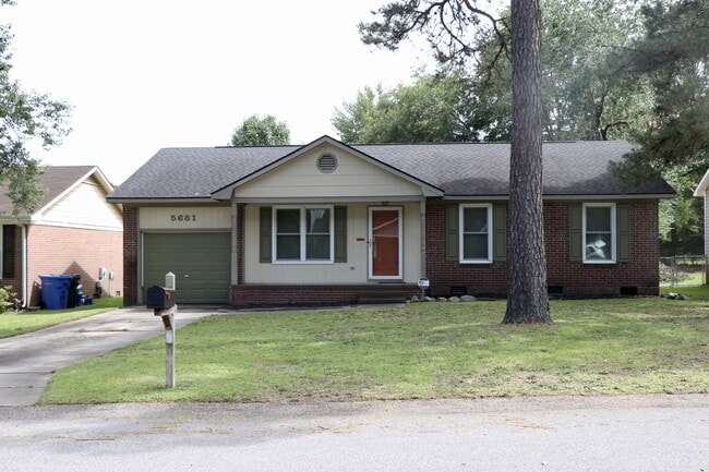 Building Photo - 5681 Pepperbush Dr