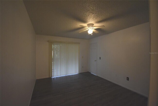 Building Photo - 8246 Fairways Cir