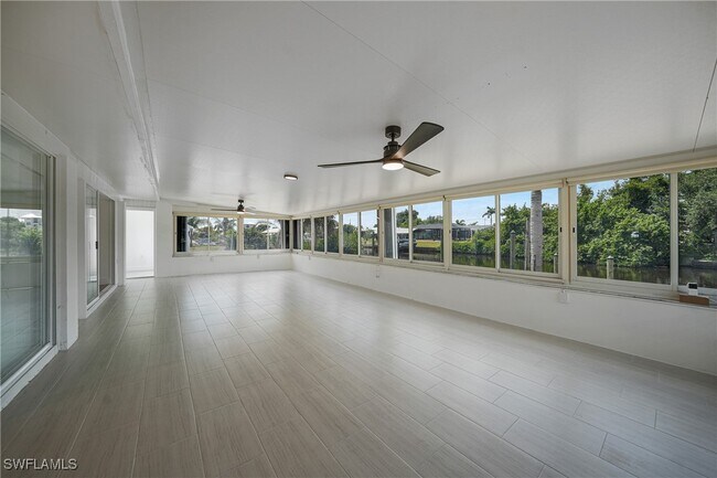 Building Photo - 27385 Voyageur Dr