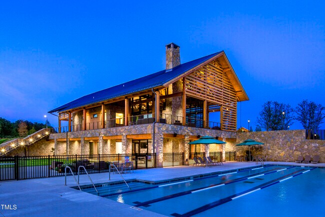 The Farmhouse - 1604 Drift Falls Ln