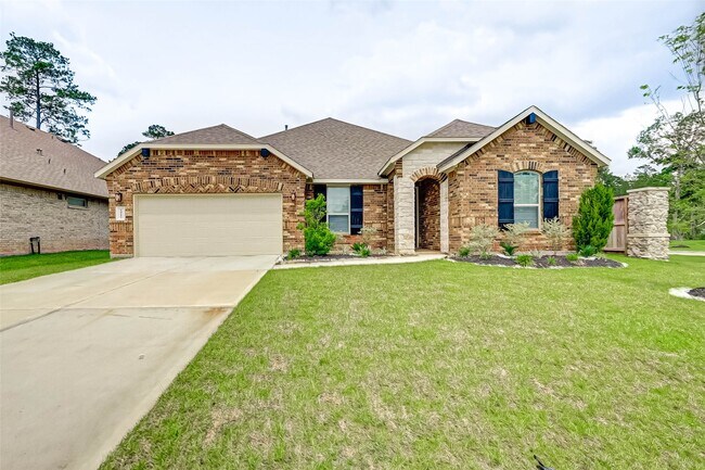 Primary Photo - 14111 Lake Lodge Dr