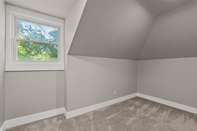 Building Photo - The One Spanish Fork Rental You Don't Want to Miss"