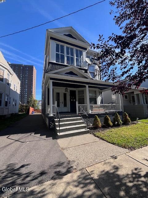 Primary Photo - 9 Kent St