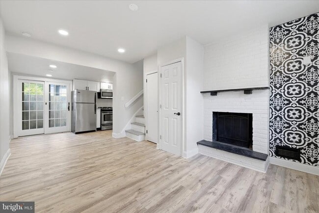 Building Photo - 2700-14 South St