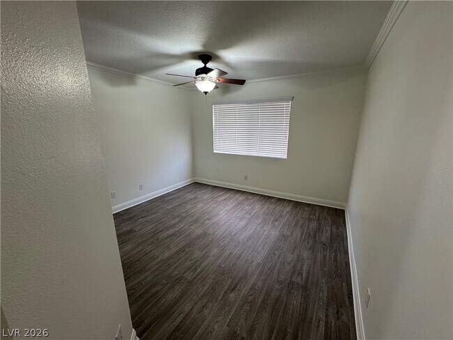 Building Photo - 2750 S Durango Dr