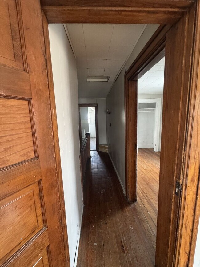 Building Photo - 263/265 S HEDGES ST