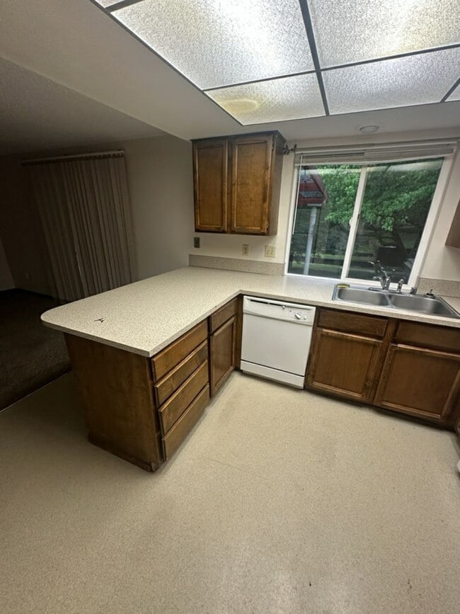 Building Photo - 3 Bed, 2 Bath Ranch in Hazel Dell!
