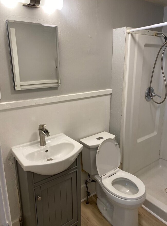 Building Photo - 7 Mill St