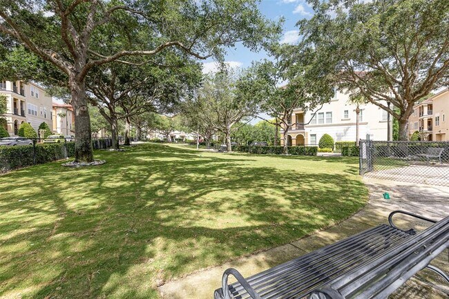 dog's park - 1220 Lobelia Dr