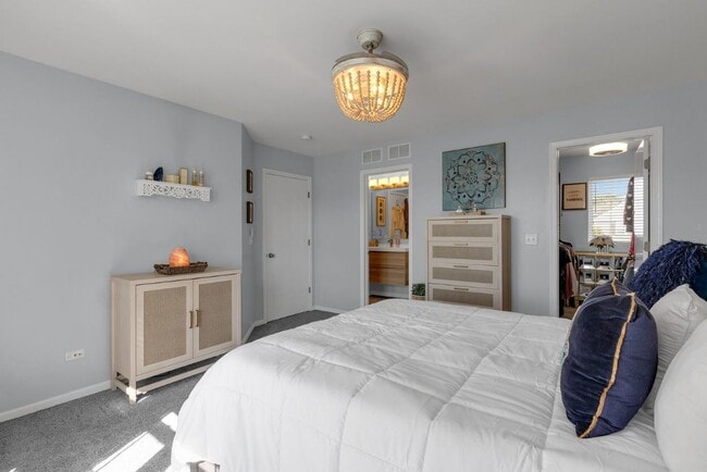 Building Photo - 1221 Courtland Cir