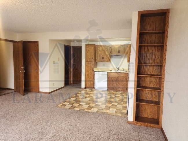 Building Photo - 1725 Fetterman Dr