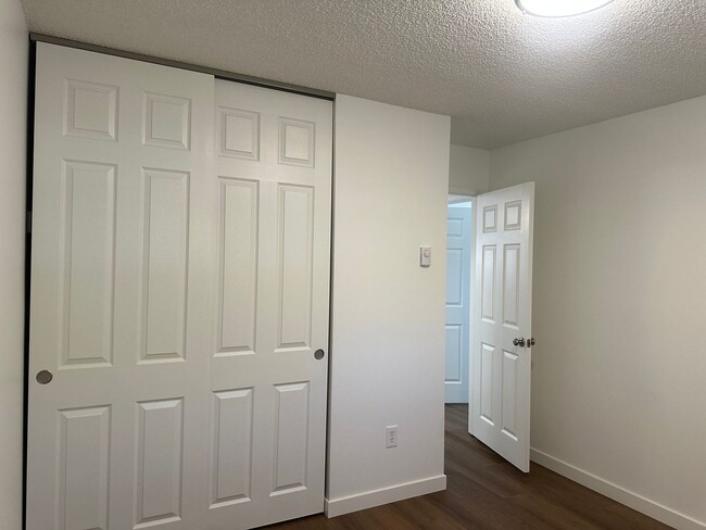 Building Photo - SPACIOUS 3-BEDROOM HOME NEAR OREGON TECH AND SKY LAKES  Located just 1.5 miles from Oregon Tech a...