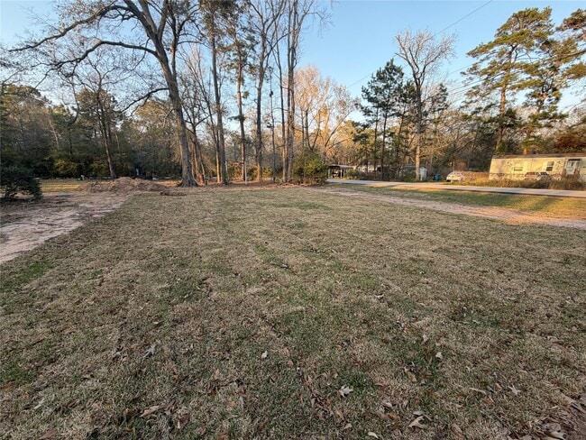 Building Photo - 15344 Lilly Dr