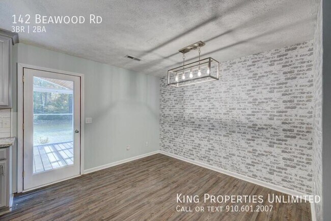 Building Photo - 142 Beawood Rd